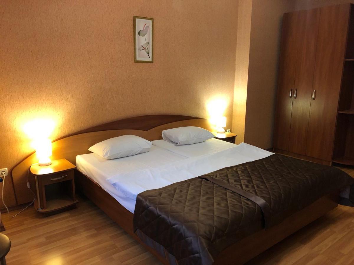 Comfort Hotel Kyiv Exterior foto
