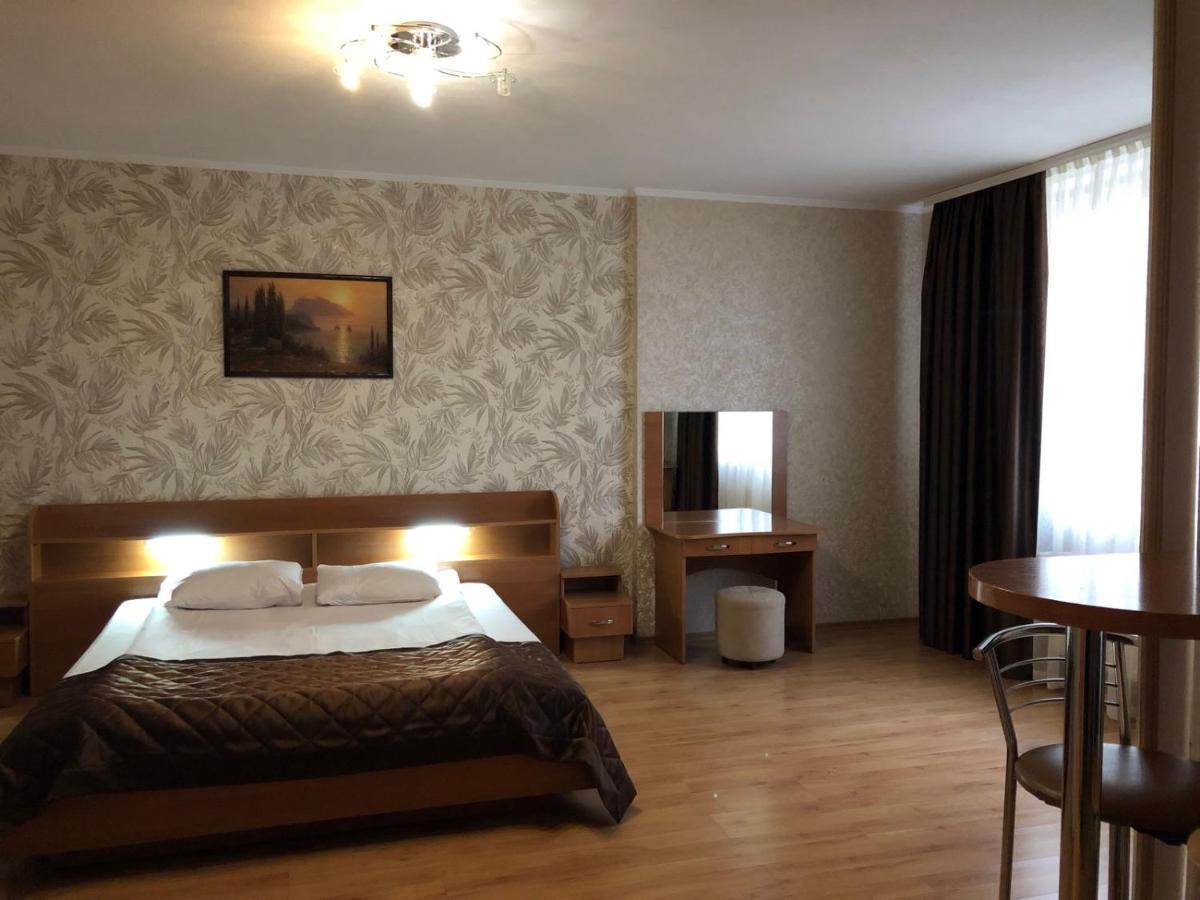 Comfort Hotel Kyiv Exterior foto
