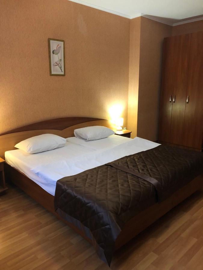 Comfort Hotel Kyiv Exterior foto