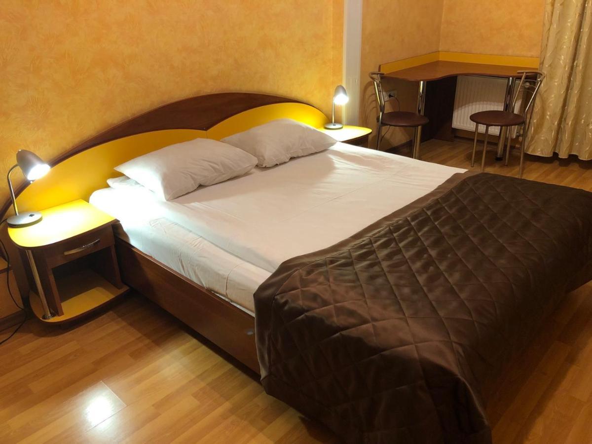 Comfort Hotel Kyiv Exterior foto