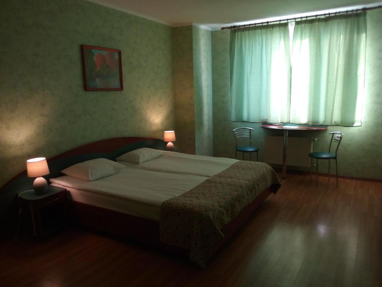 Comfort Hotel Kyiv Exterior foto